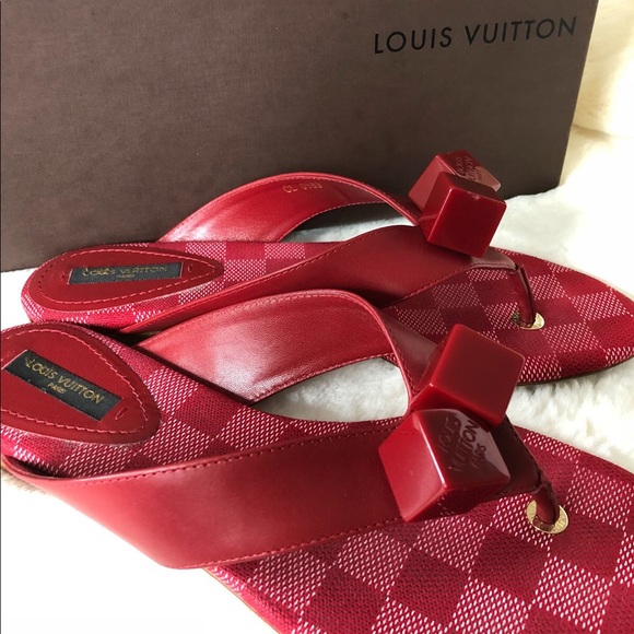 💯 Authentic LOUIS VUITTON sandals - Picture 1 of 6